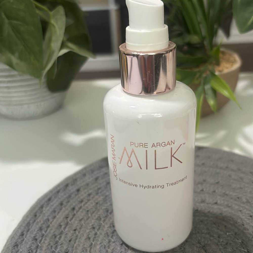 ❤️CLOSET CLOSING CLOSING,Firm!❤️Josie MARAN Pure Argan Milk Intensive Hydrating